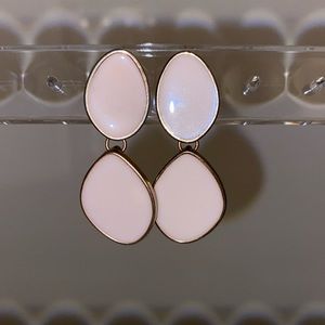 Light pink earrings